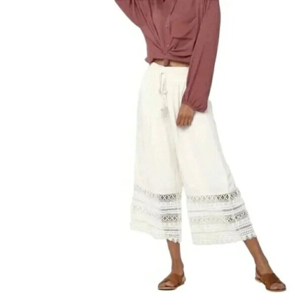 American Eagle Wide Leg Pants with Crochet Bottom Boho Crop Cream Size  Small - Picture 2 of 9